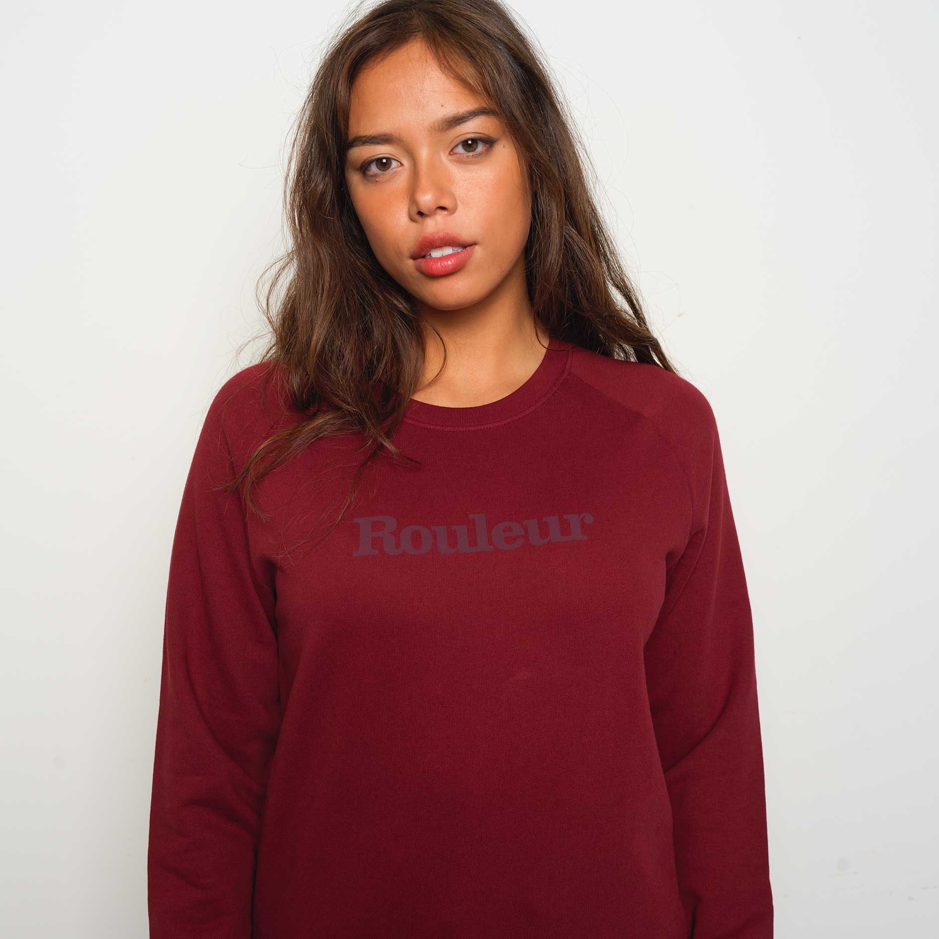 Rouleur Logo - Organic Sweatshirt - Unisex - Burgundy - Image 3
